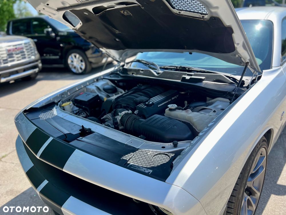 Dodge Challenger 6.4 Scat Pack - 26