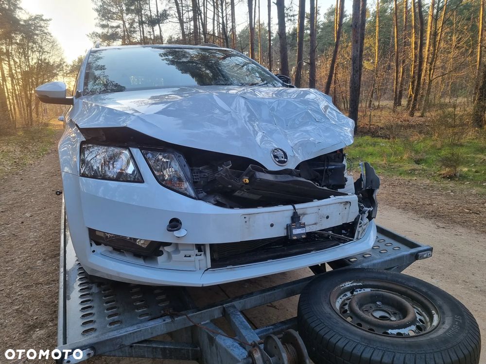 Skoda Octavia 1.6 TDI Premium Edition - 18