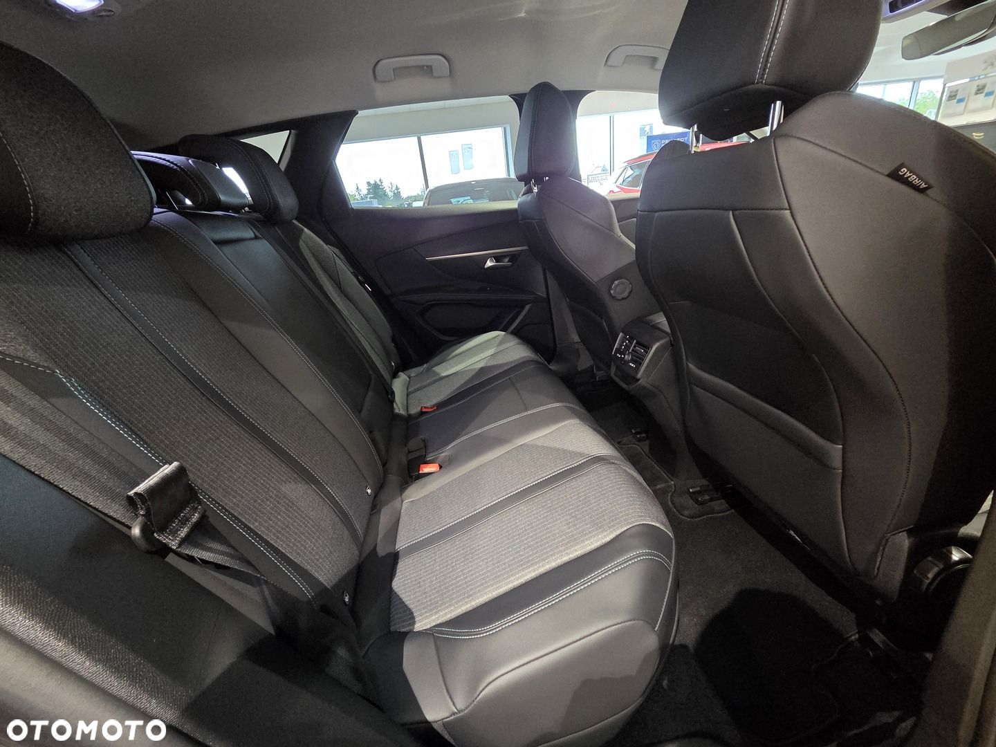Peugeot 3008 1.6 PureTech Hybrid PHEV Allure S&S EAT8 - 8