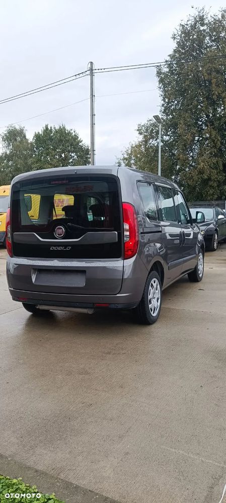 Fiat Doblo 1.4 T-Jet 16V Natural Power Lounge - 5