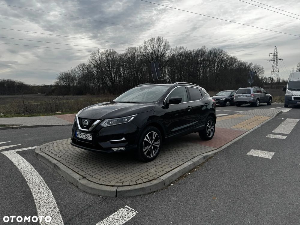 Nissan Qashqai 1.2 DIG-T N-Connecta EU6 - 1