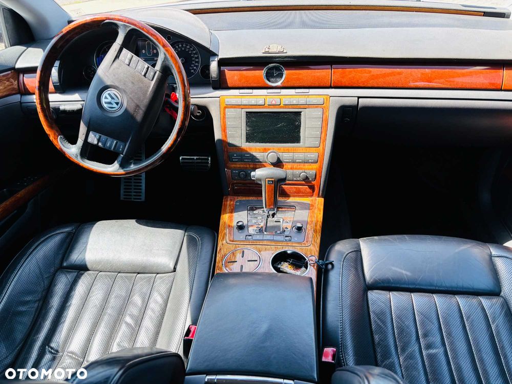 Volkswagen Phaeton - 6