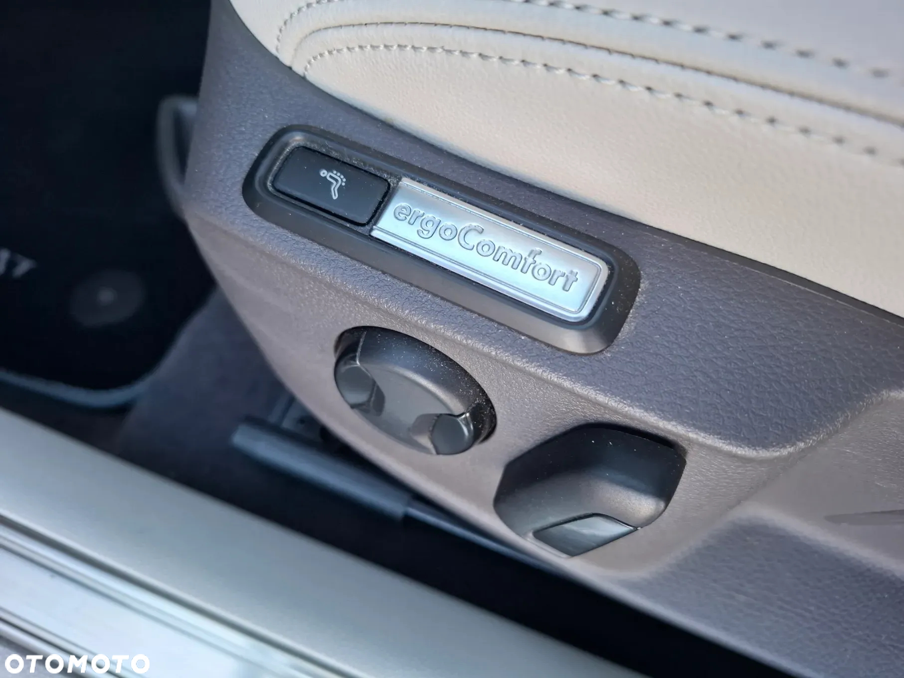 Volkswagen Passat Variant 2.0 TDI SCR Elegance - 17