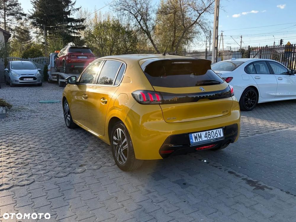 Peugeot 208 PureTech 100 EAT8 Allure - 10