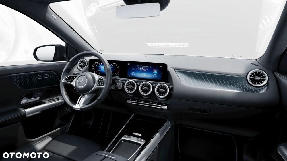 Mercedes-Benz GLA - 26