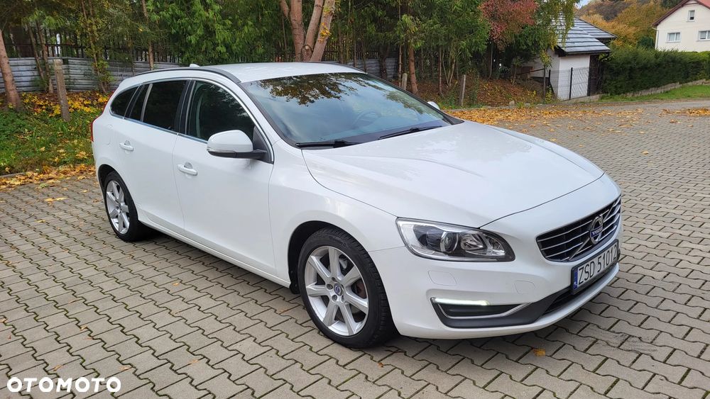 Volvo V60 D4 Drive-E Momentum - 5