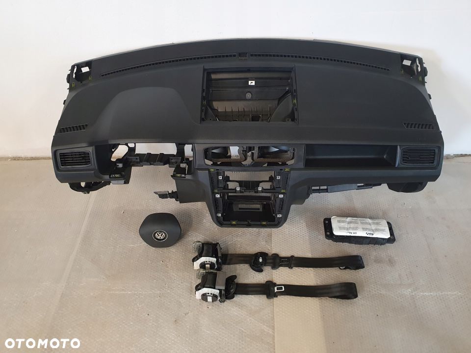 Deska konsola airbag pasy VW Caddy - 1