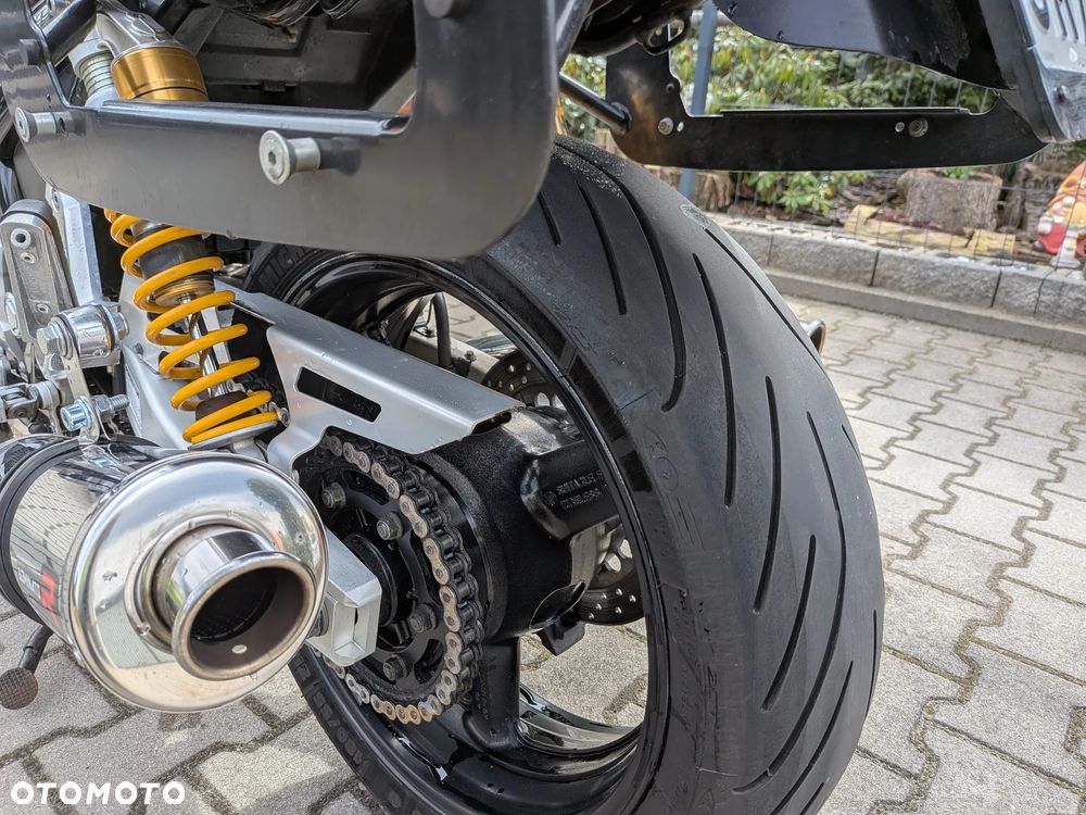 Yamaha XJR - 16