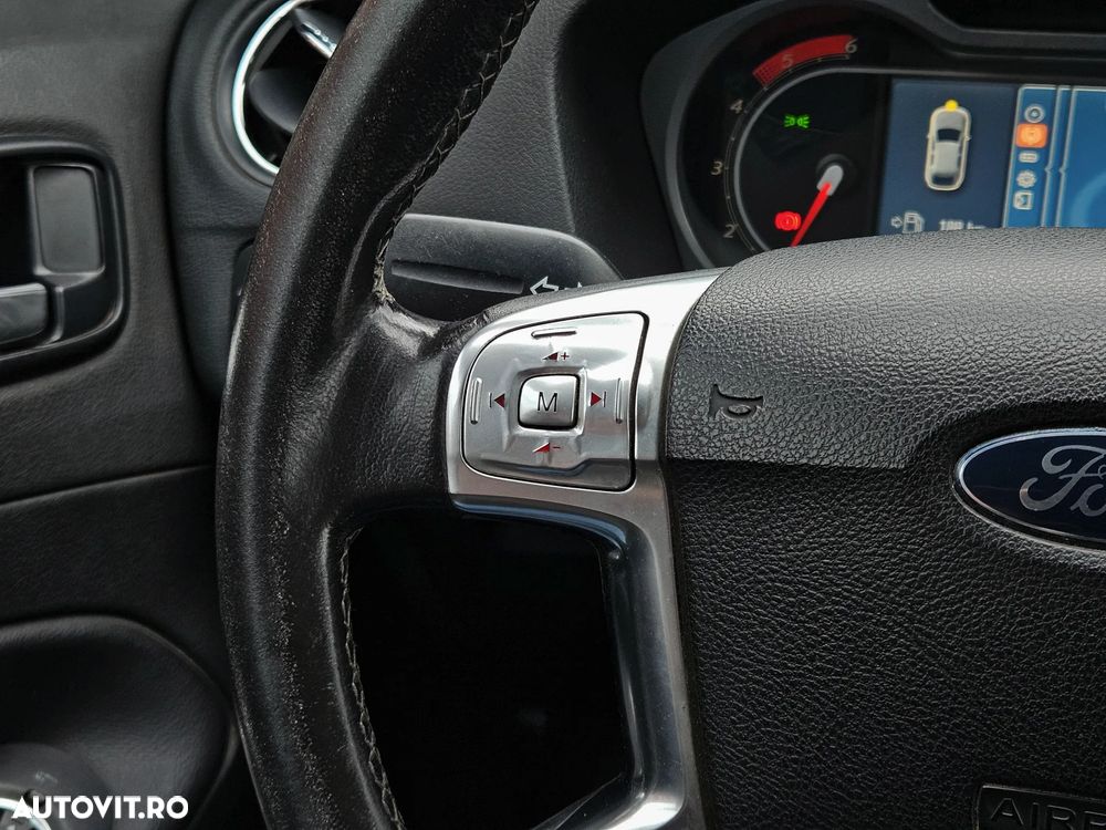 Ford Mondeo Turnier 2.0 TDCi Titanium X - 16