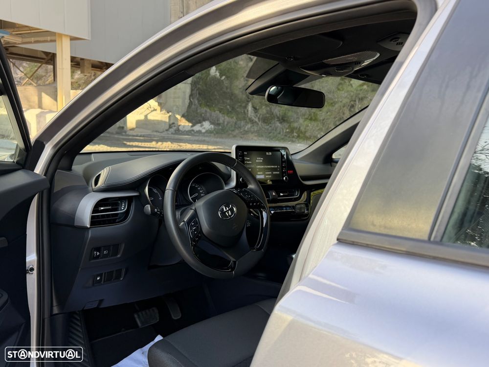 Toyota C-HR 1.8 HSD Comfort+P.Style - 37