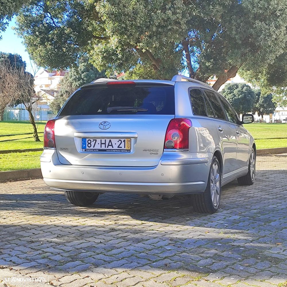 Toyota Avensis SW 2.0 D-4D Sol+GPS - 4