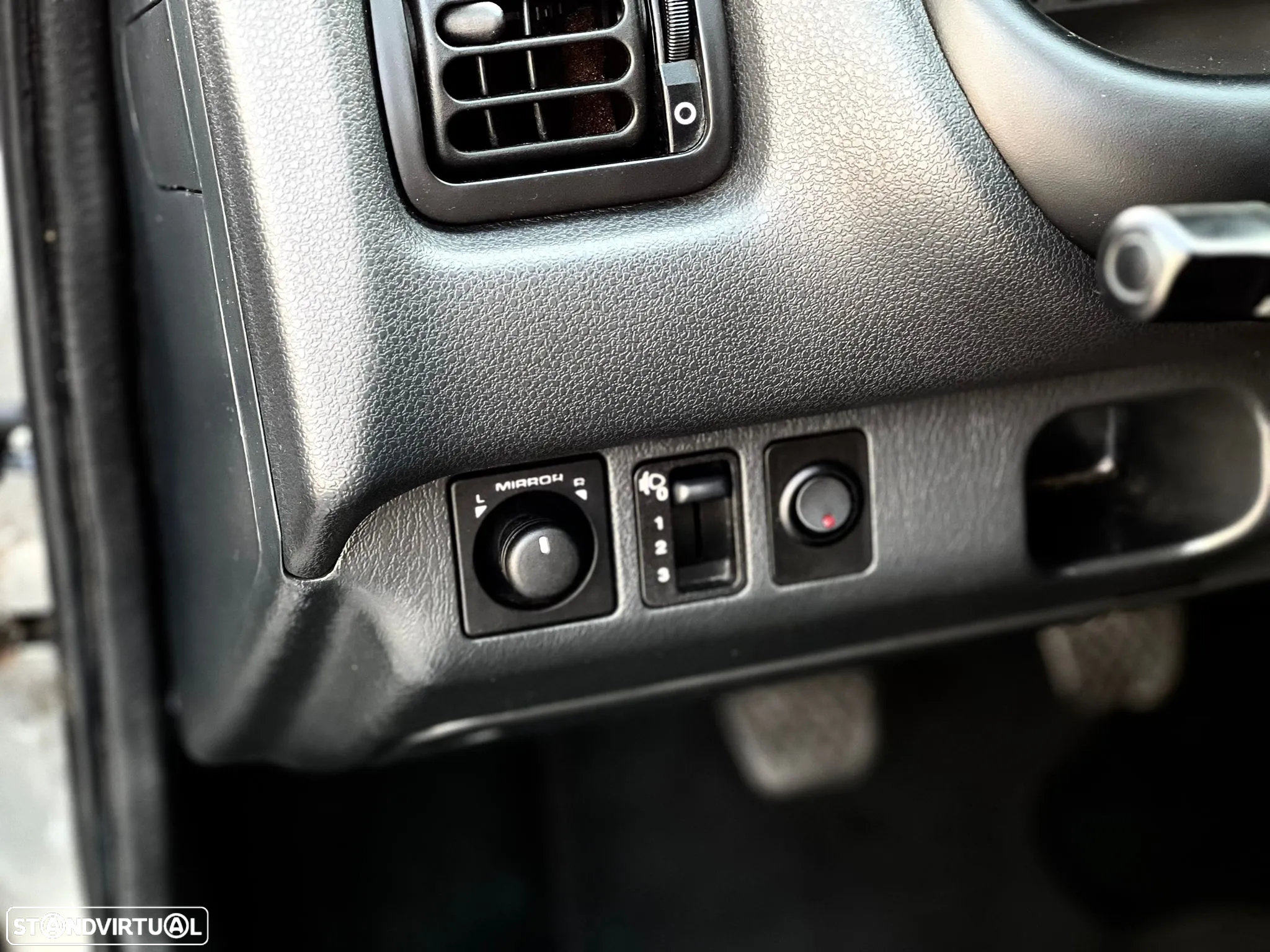 MG ZR 2.0 TD - 9
