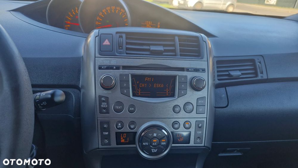 Toyota Verso 1.6 5-Sitzer Comfort - 14