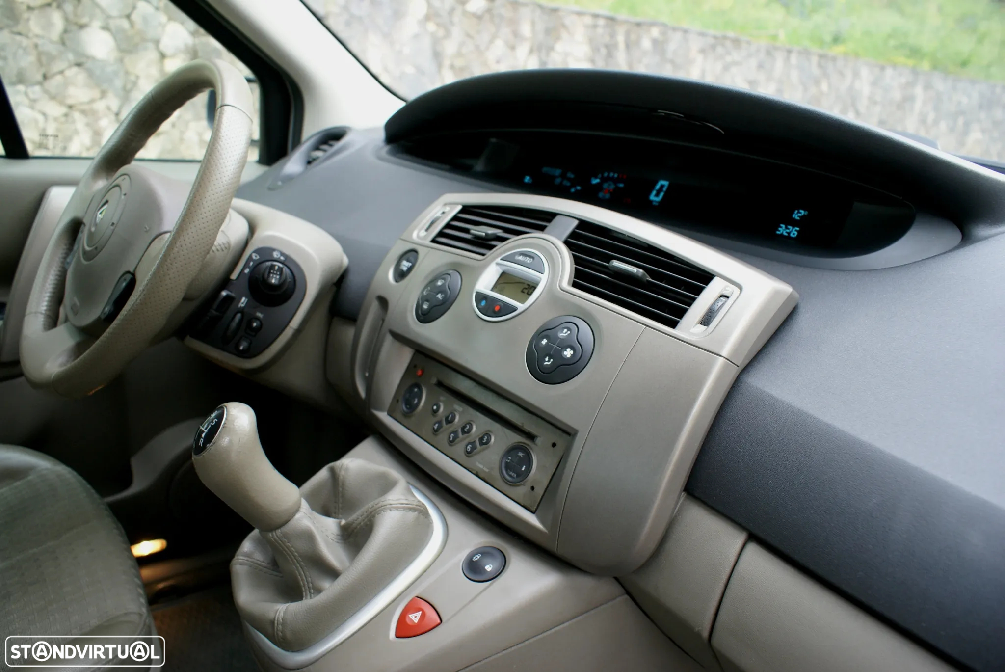 Renault Scénic 1.5 dCi Confort Privilége - 17
