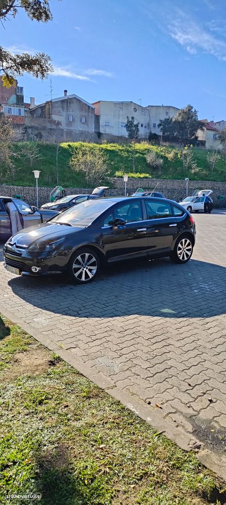 Citroën C4 1.6 HDi 110 Exclusive - 5
