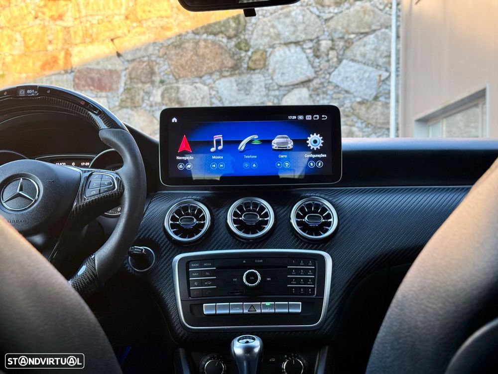 Mercedes-Benz A 180 d AMG Line - 40