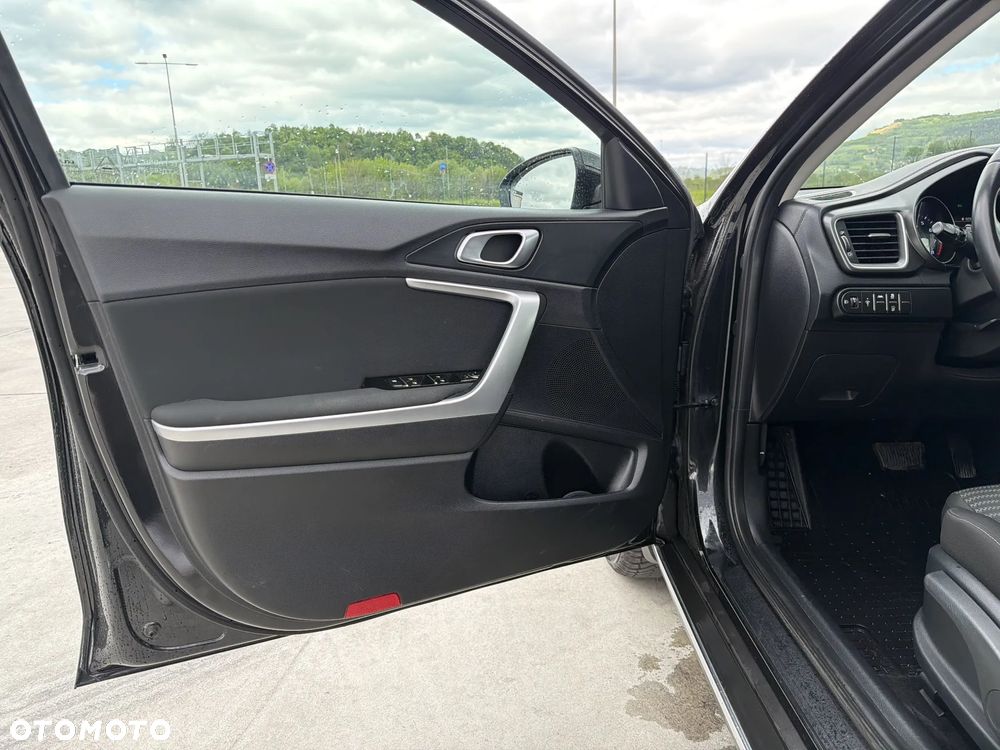 Kia XCeed 1.5 T-GDI M DCT - 11