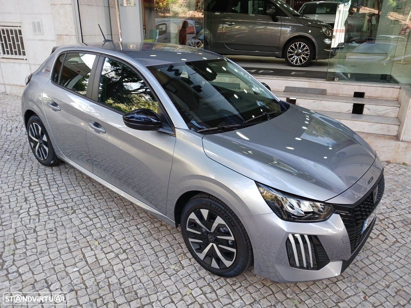 Peugeot 208 1.2 PureTech Style - 4