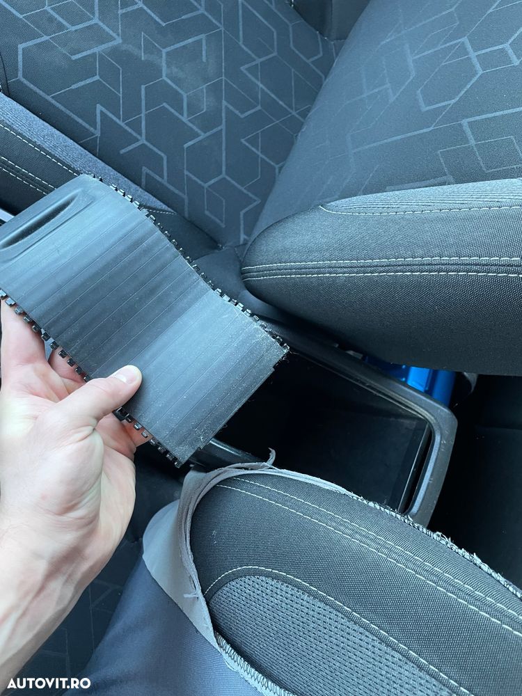 Peugeot 2008 1.2 PureTech Turbo S&S Active - 16