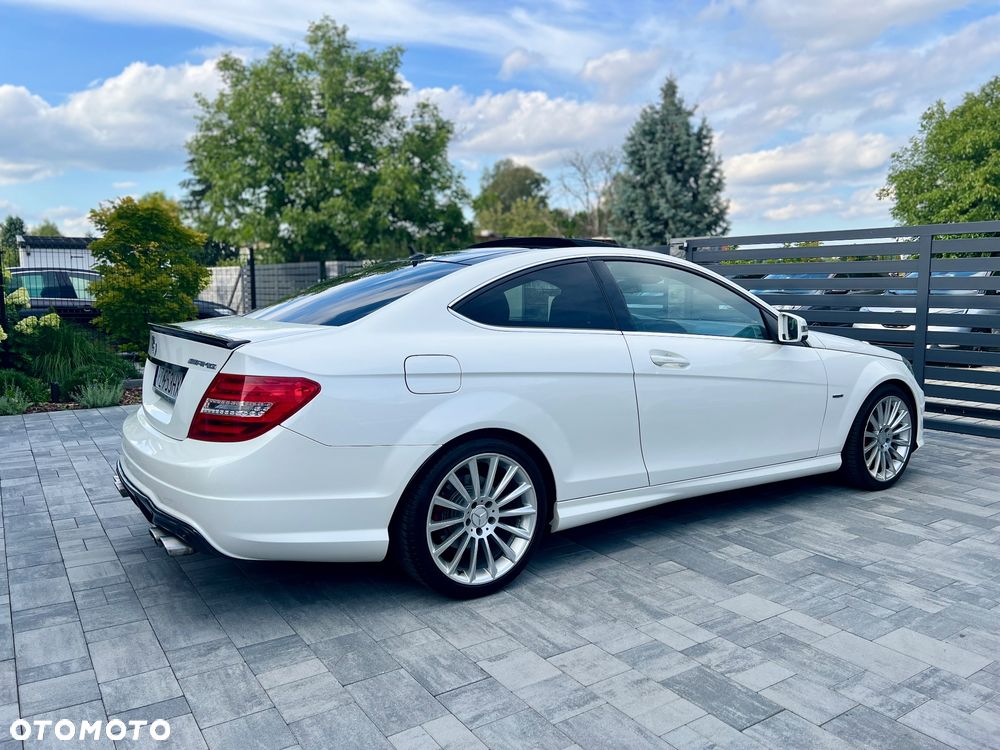 Mercedes-Benz Klasa C 250 7G-TRONIC Edition - 12
