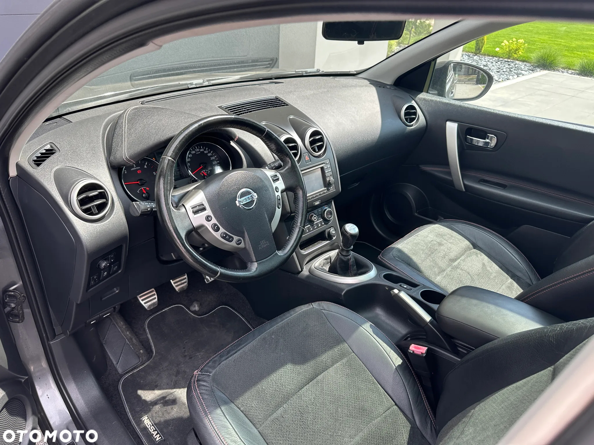 Nissan Qashqai 1.6 dCi DPF I-Way - 13
