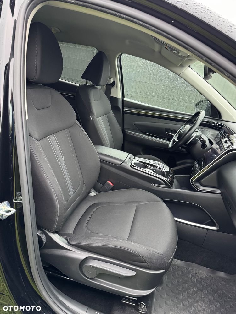 Hyundai Tucson 1.6 T-GDi HEV Modern 2WD - 17