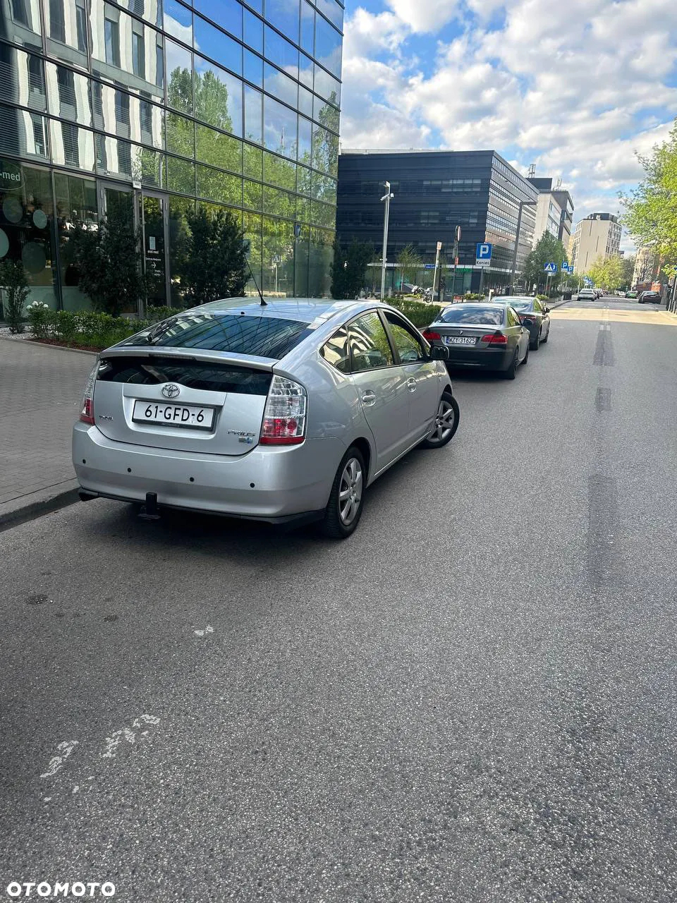 Toyota Prius - 4