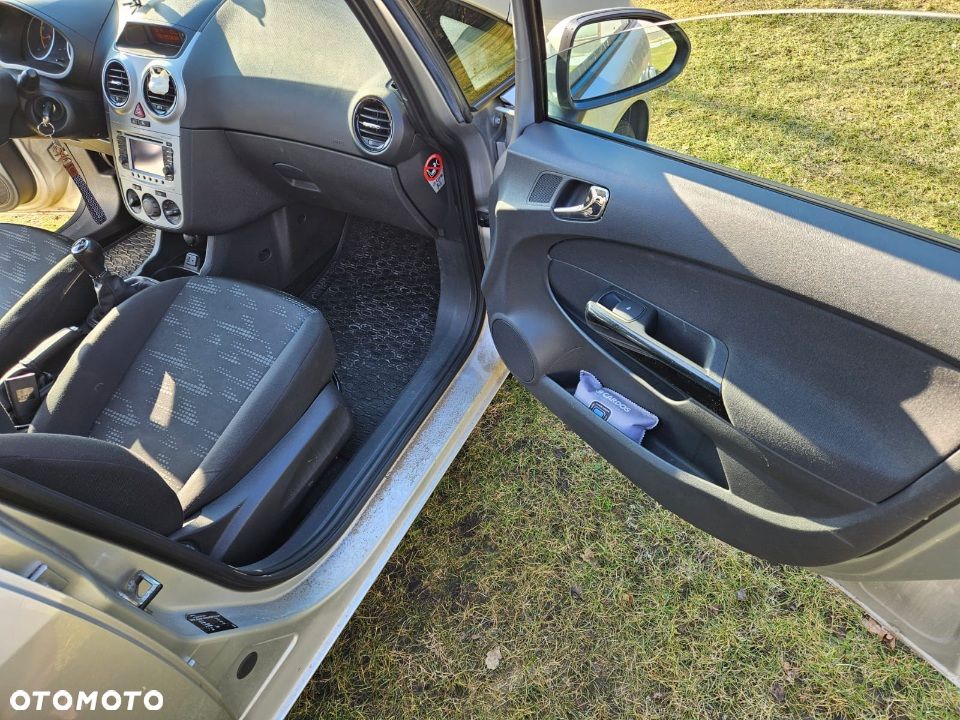 Opel Corsa 1.4 16V Enjoy - 15