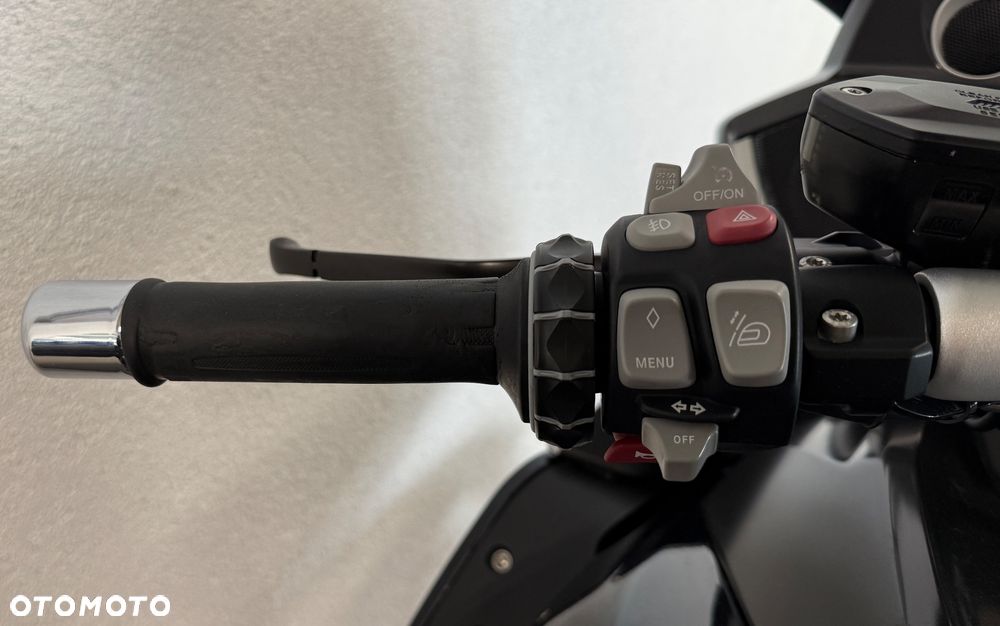 BMW K - 7