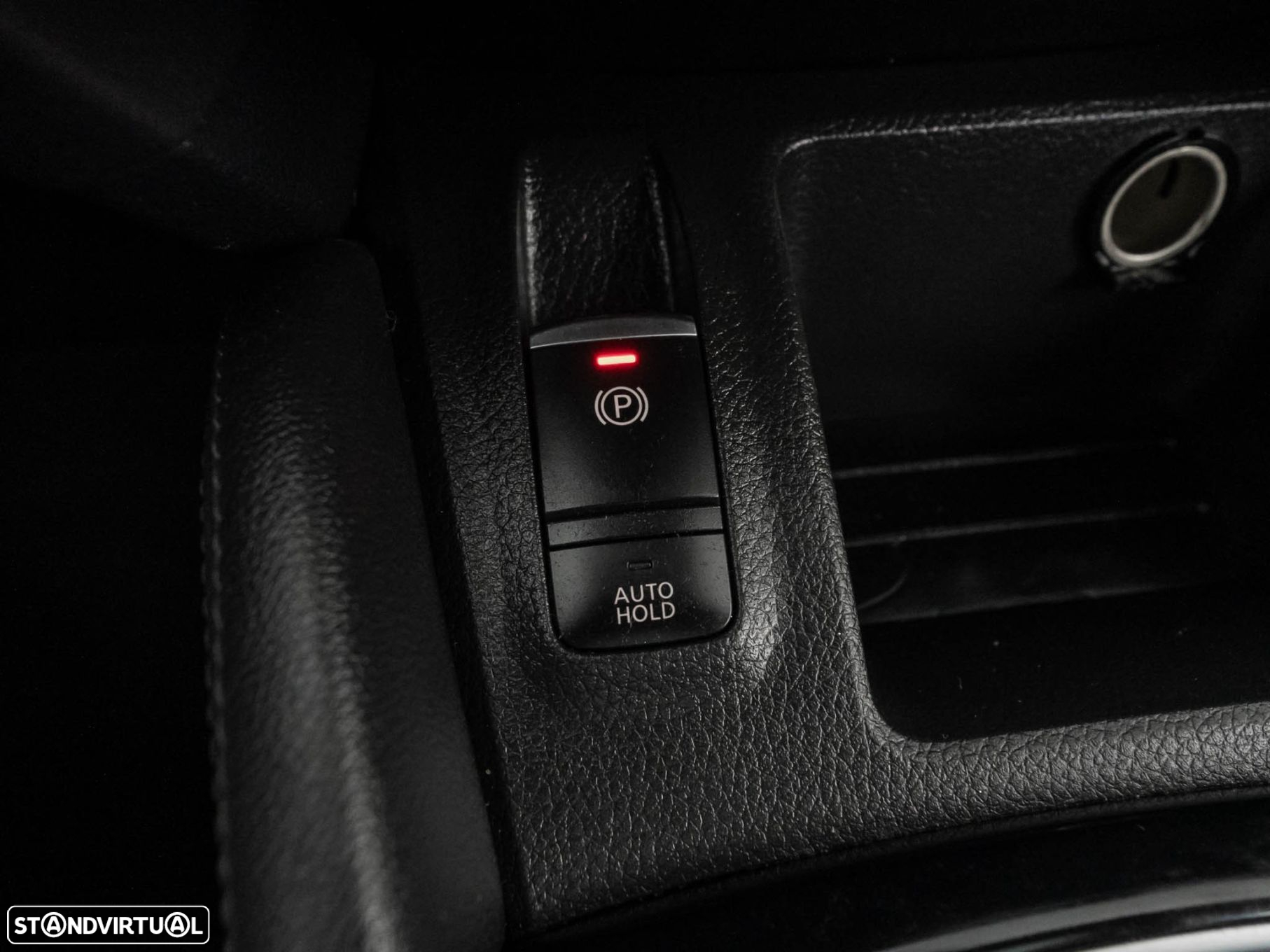 Nissan Qashqai 1.3 DIG-T N-Connecta - 29