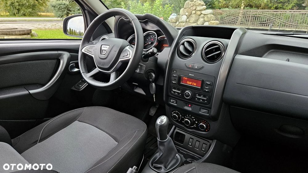 Dacia Duster 1.6 SCe Prestige - 28