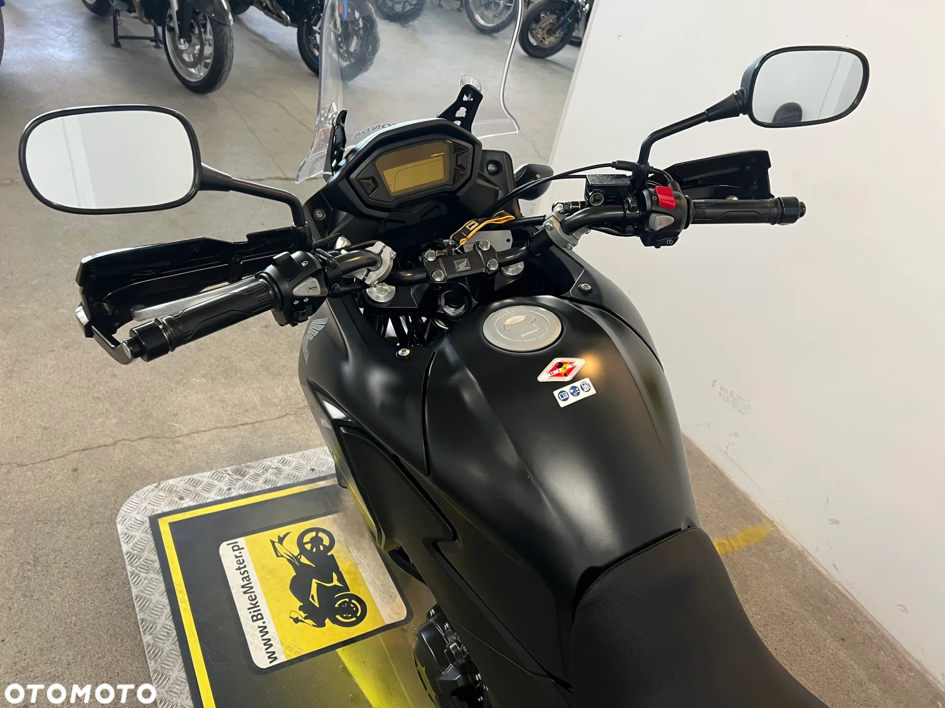 Honda CB - 30