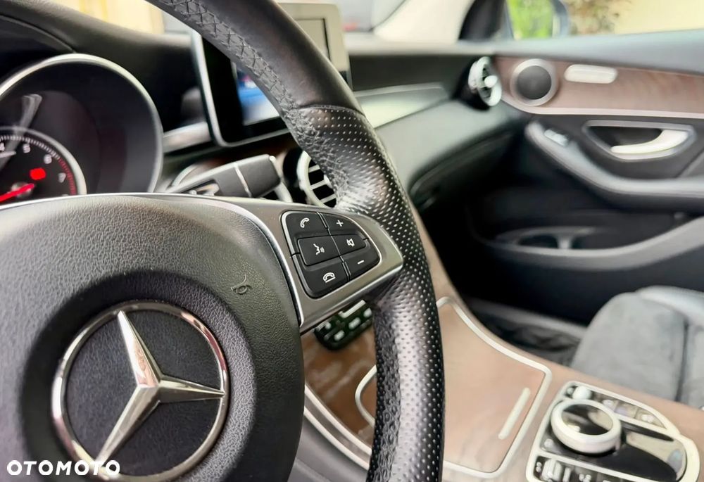 Mercedes-Benz GLC 300 4-Matic - 22