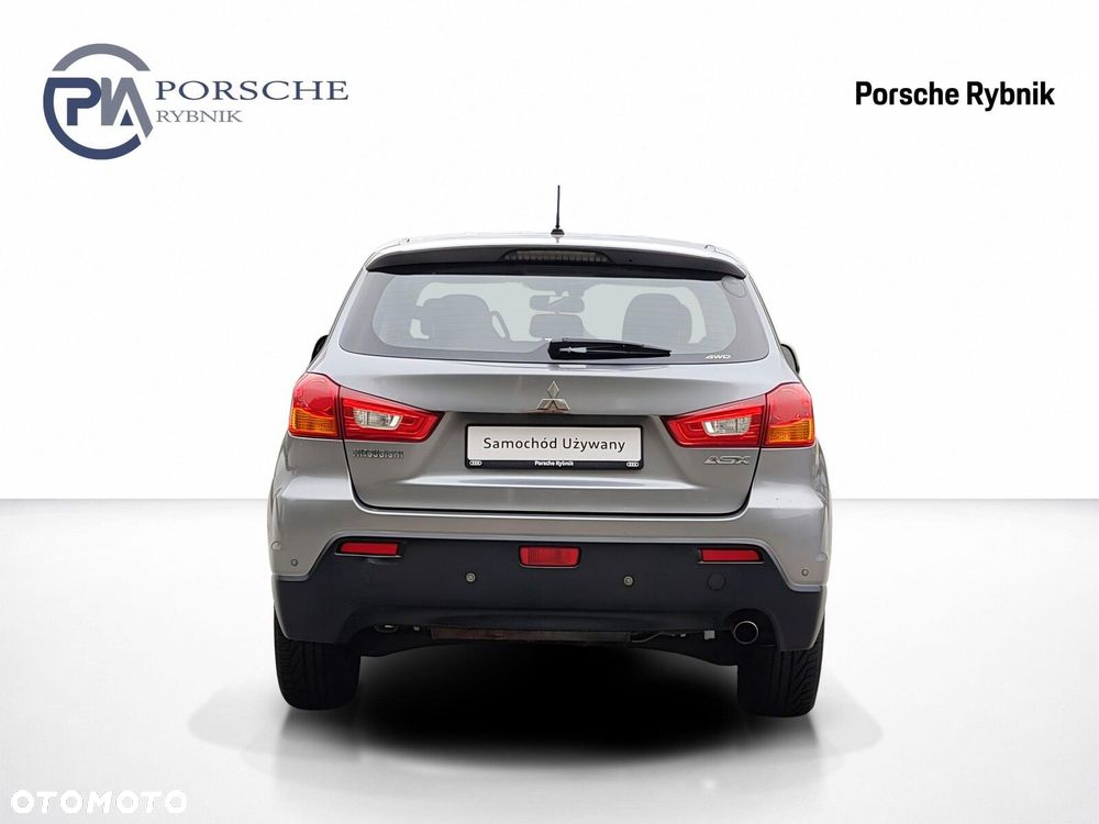 Mitsubishi ASX - 4