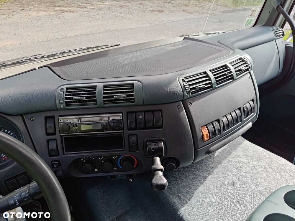DAF CF85 - 4