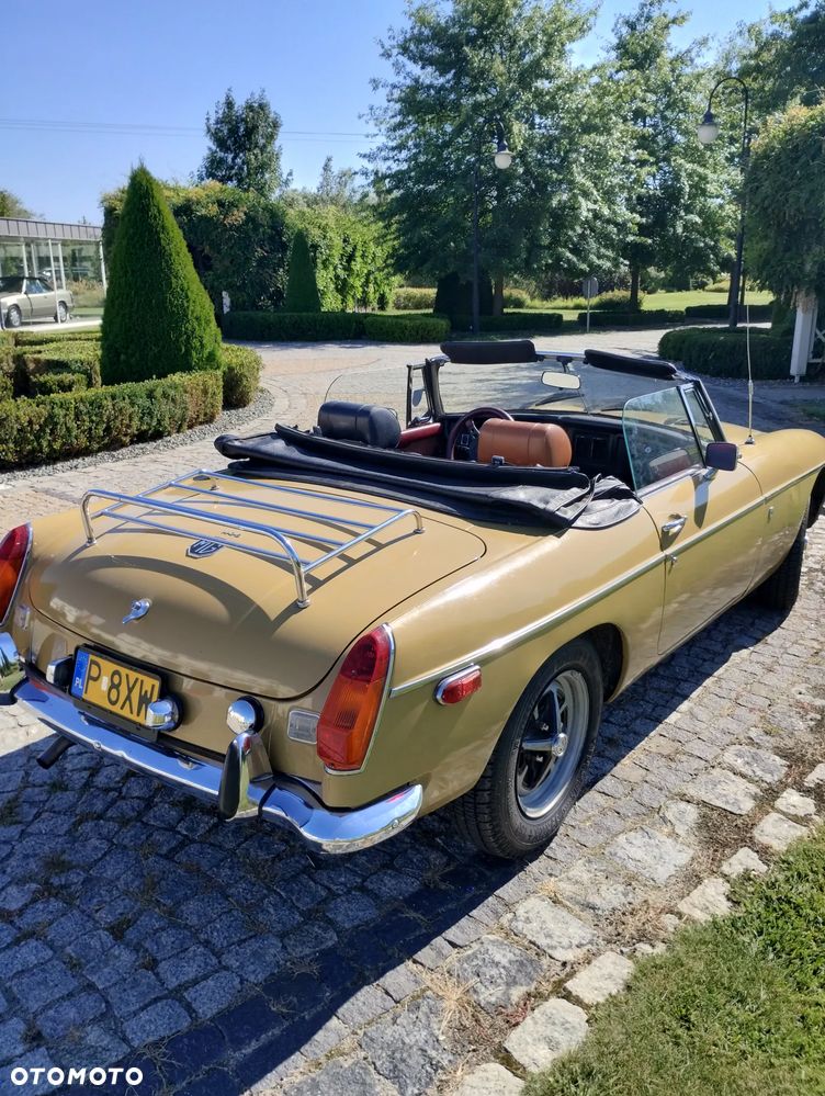 MG MGB - 13