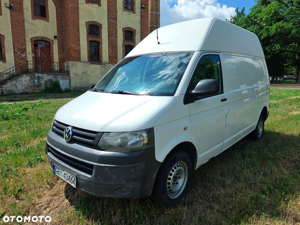 Volkswagen Transporter - 1