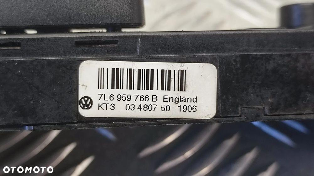 VW TOUAREG 7L 03-09R PANEL PRZELACZNIK FOTELA PRAWY 7L6959766B 7L6959766 B - 4