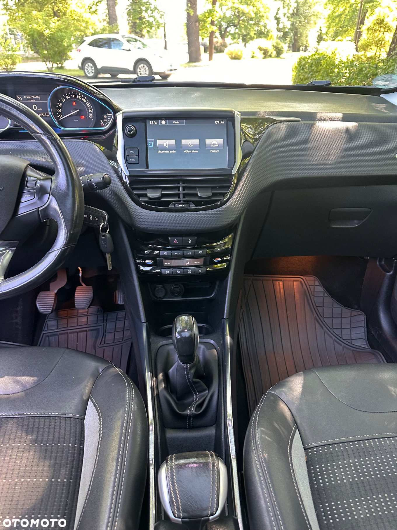 Peugeot 2008 e-HDi FAP 92 STOP & START Style - 10