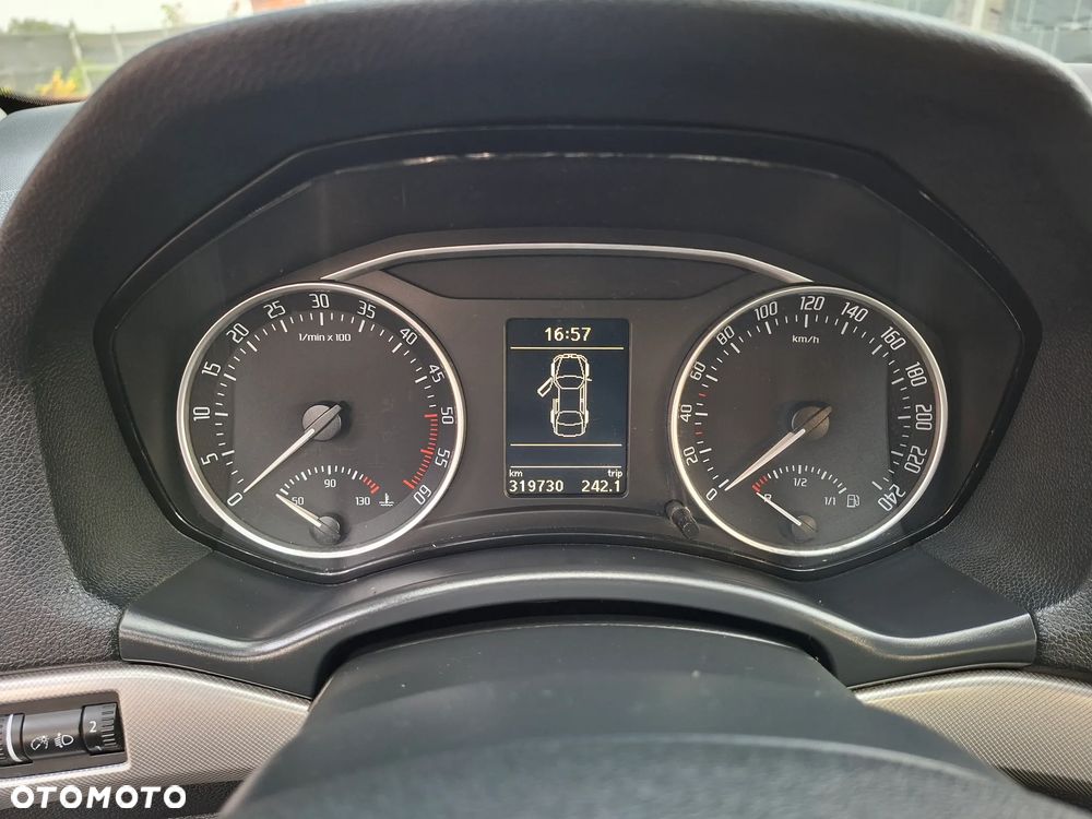 Skoda Octavia - 8