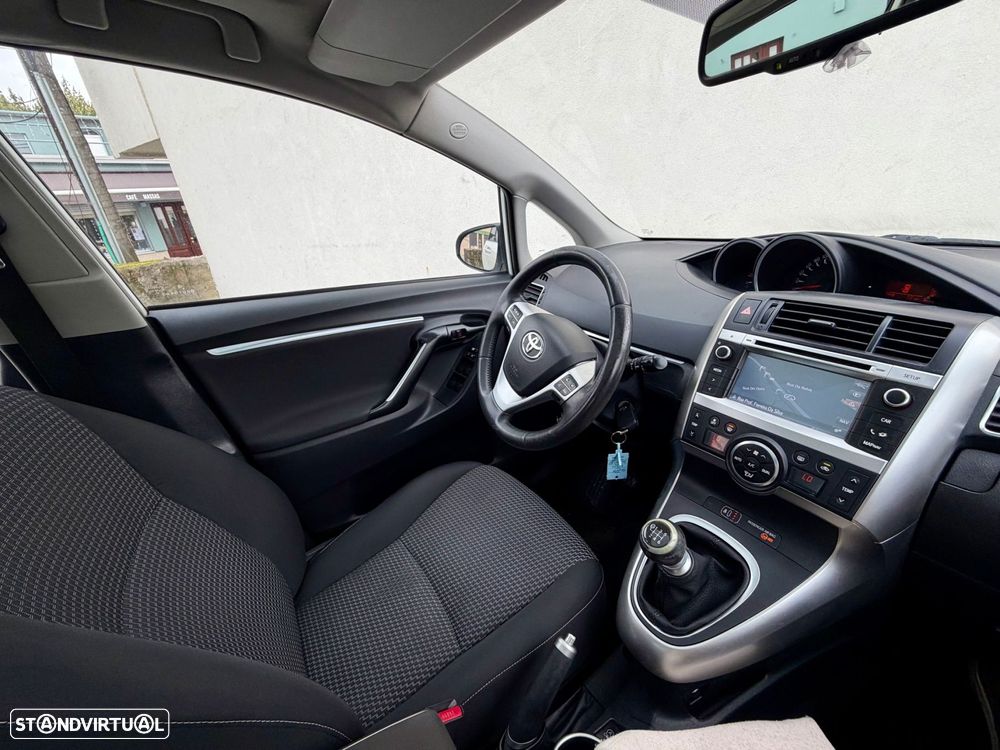 Toyota Verso 1.6 D-4D Exclusive+GPS - 17