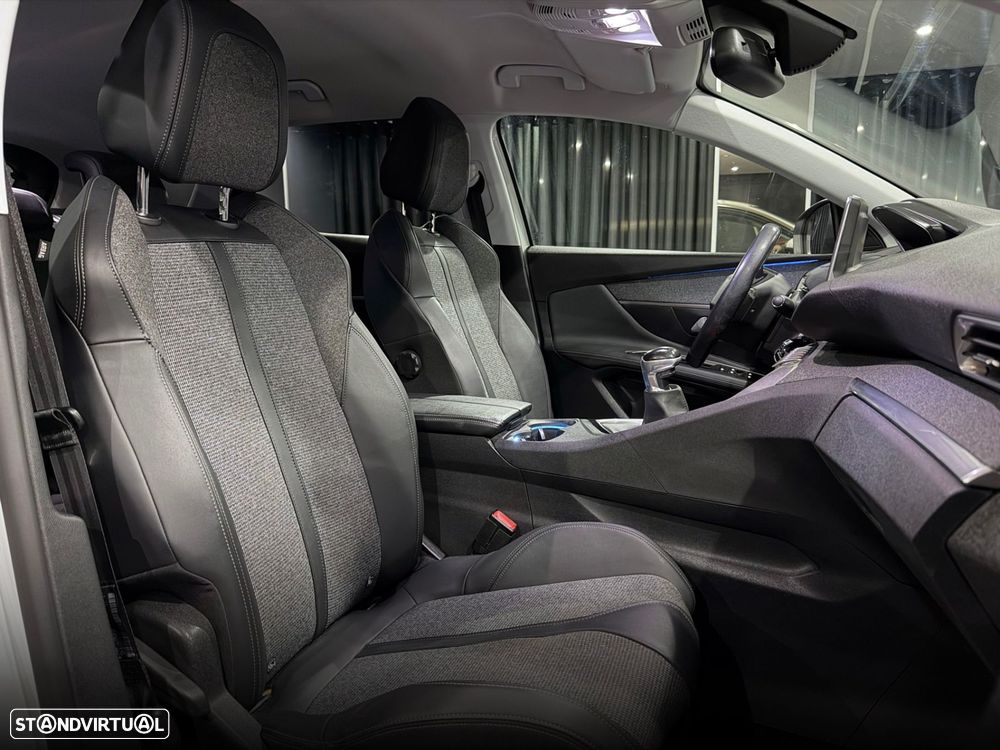Peugeot 3008 1.2 PureTech Allure Pack - 31