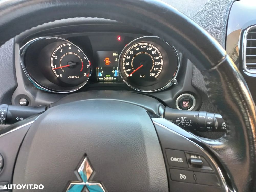 Mitsubishi ASX - 7