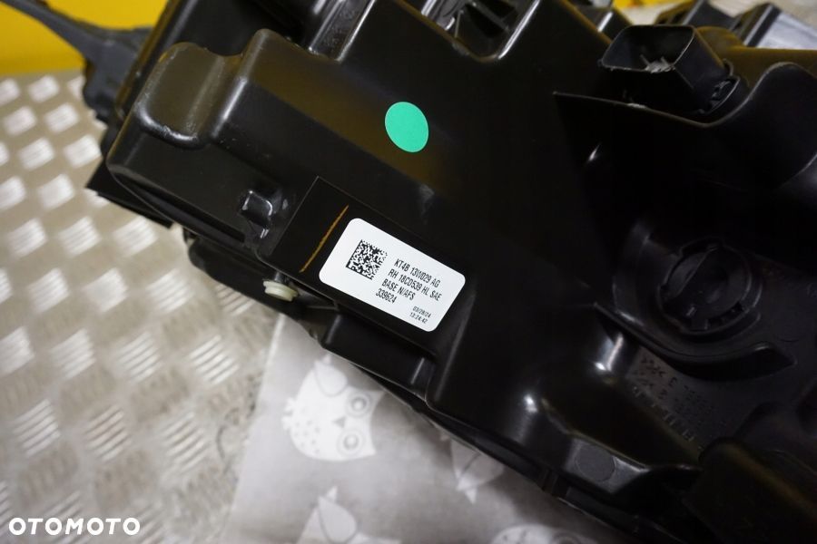 FORD EDGE 2019 - REFLEKTOR LAMPA LED BASE PRAWA USA - 10