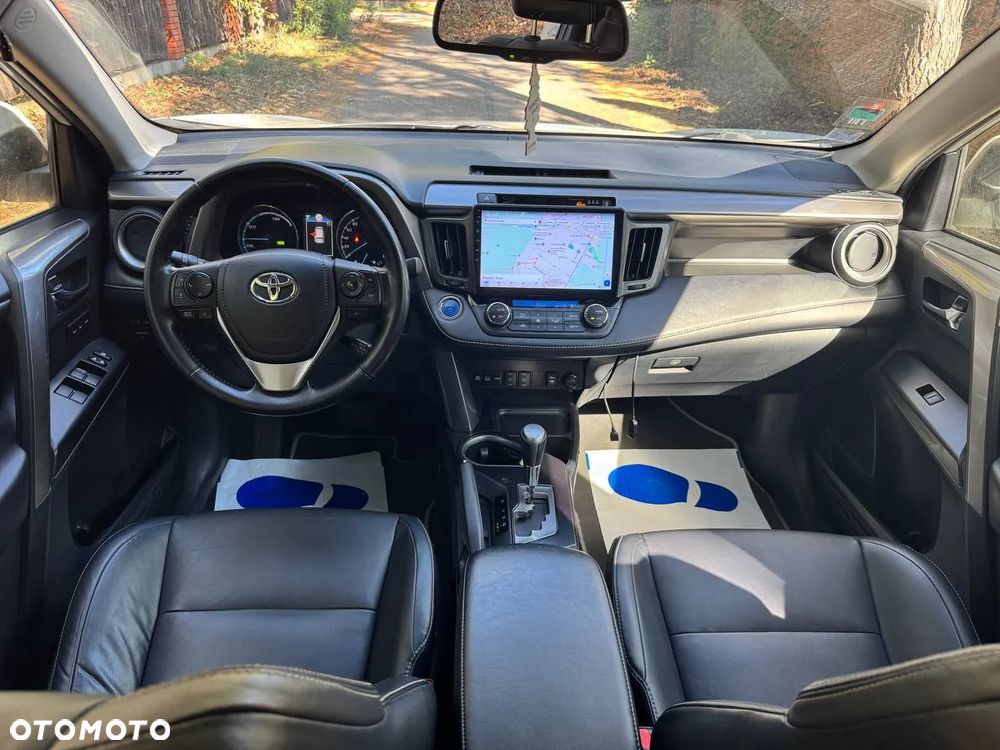 Toyota RAV4 Hybrid Premium 4x4 - 8