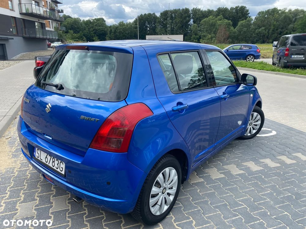 Suzuki Swift - 5