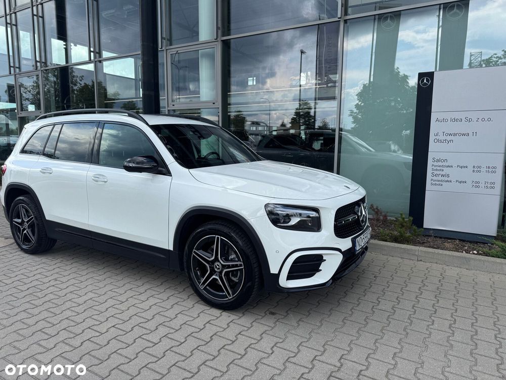 Mercedes-Benz GLB - 1