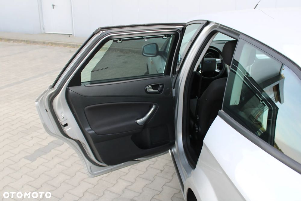 Ford Mondeo 2.0 Viva Trend - 12
