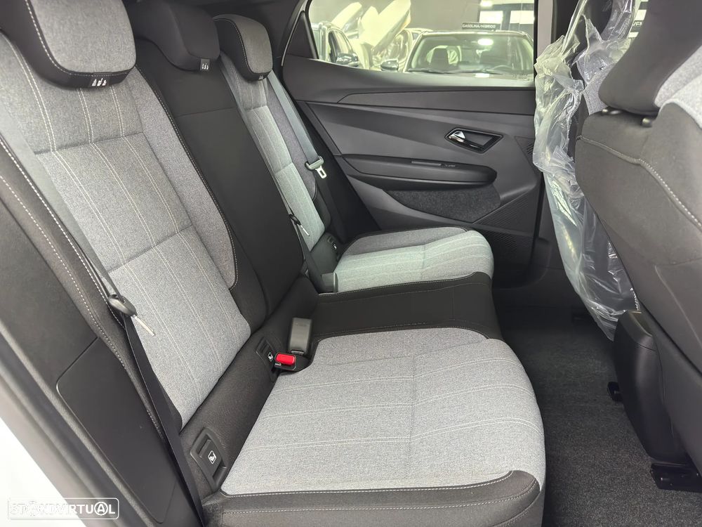 Renault Mégane E-Tech - 17