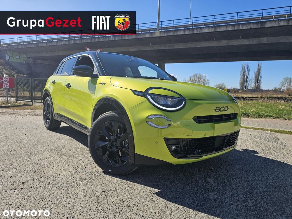 Fiat 600 1.2 Turbo Sport eDCT - 1